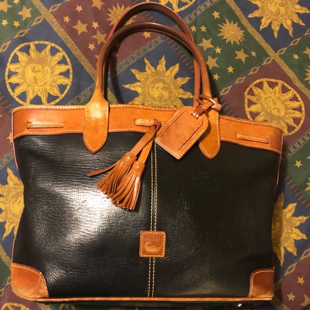 Large Vintage Dooney & Bourke Shoulder Bag